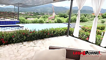 Laura Monroy Experiences Double Penetration And Ass Play By The Pool