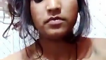 Beleza Indiana Sensual Em Um Encontro Quente E Hardcore