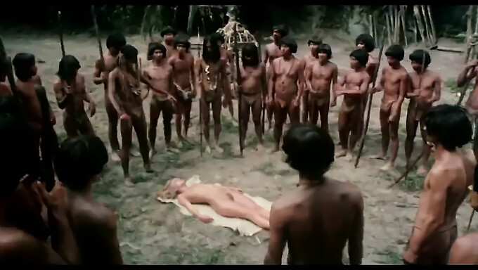 Laura Gemser's final cannibalistic encounter in Emanuelle (1977)