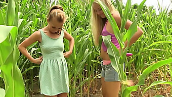 Girls Gone Wild: Teen Lesbian Fun