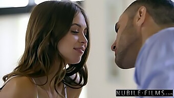 La Balade Romantique De Riley Reid Se Transforme En Une Session De Sexe Sauvage Avec Une Grosse Bite