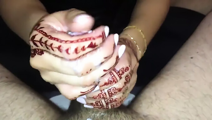 An Arab girl from France enjoys giving a handjob before receiving her orgasm