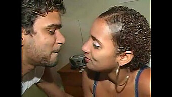 Amor Intenso Y Pasional Entre Una Pareja Brasileña Capturada En Cámara