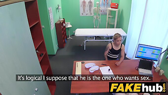 Doktor Na Skryté Kameře Přináší Pocit Zpět Do Kundičky S Kurvou