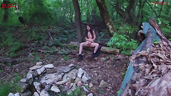 Teen Girl Indulges In Public Masturbation In The Woods