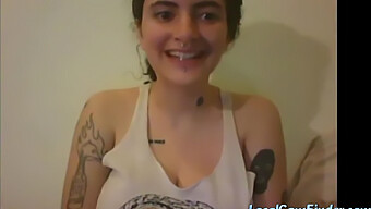 Interpreț Amator De Webcam Cu Sâni Naturali 34dd