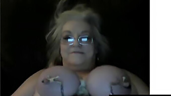 Webcam Bbw Granny'S Sensual Show In Hd