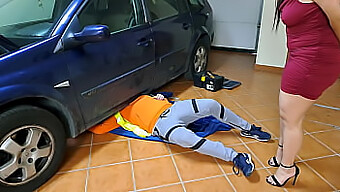 Amateur Wife Gets Internal Cumshot From Mechanic While Dressed In Heels