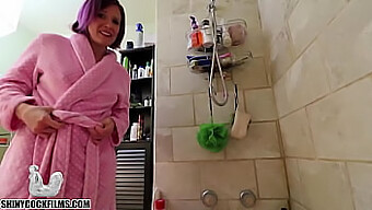 Mature Mom Gets A Steamy Sponge Bath From Her Stepson