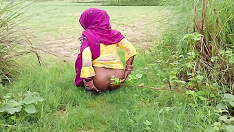 Outdoor Encounter With Step Sister In India Without Condom